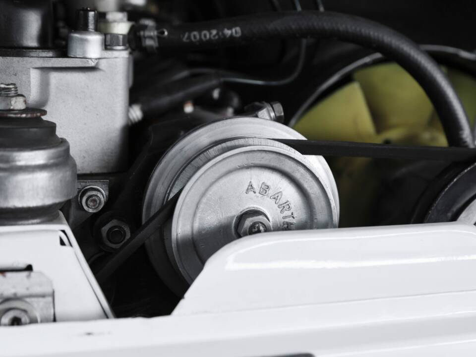 Image 39/47 of Abarth Fiat 850 TC (1965)