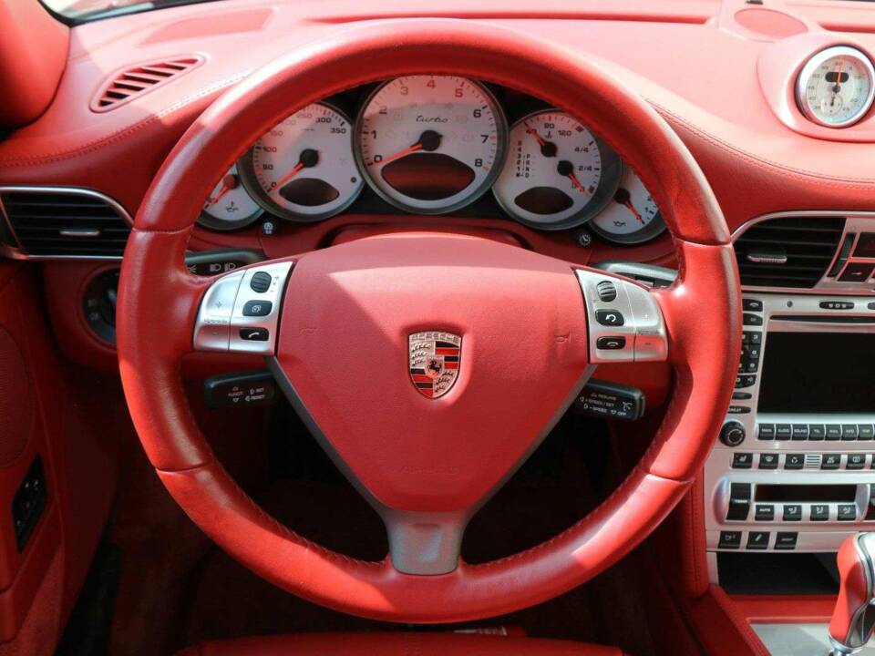 Image 13/23 of Porsche 911 Turbo (2008)