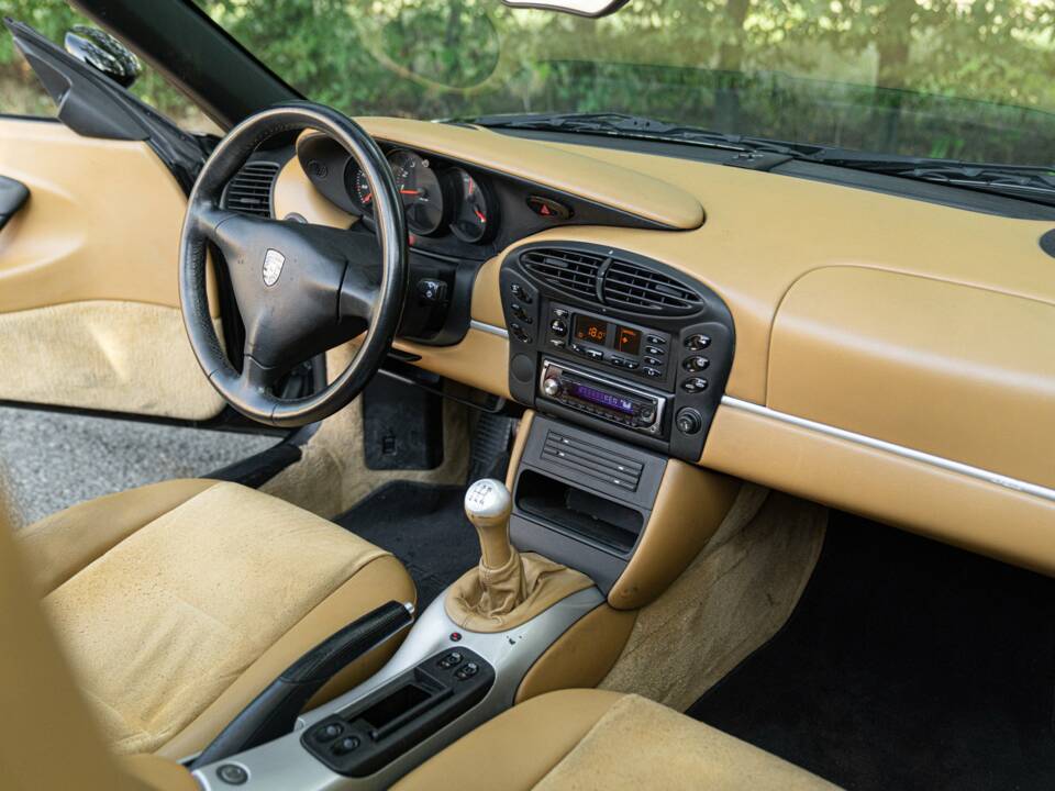 Imagen 34/50 de Porsche Boxster (2000)