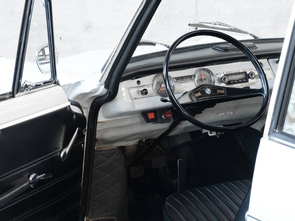 Image 22/50 of BMW 700 LS Luxus (1965)