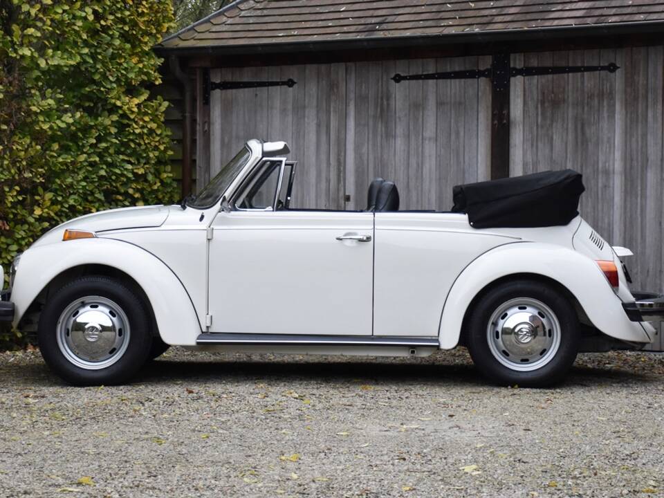 Bild 3/49 von Volkswagen Super Beetle (1979)