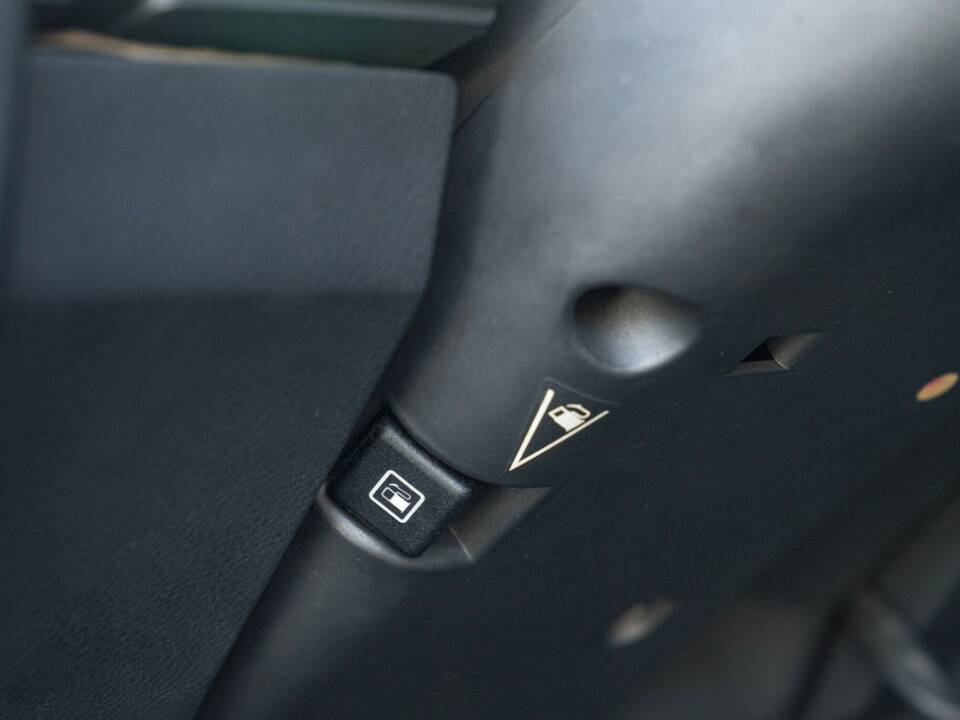 Image 38/50 of Alfa Romeo 164 2.0 (1990)