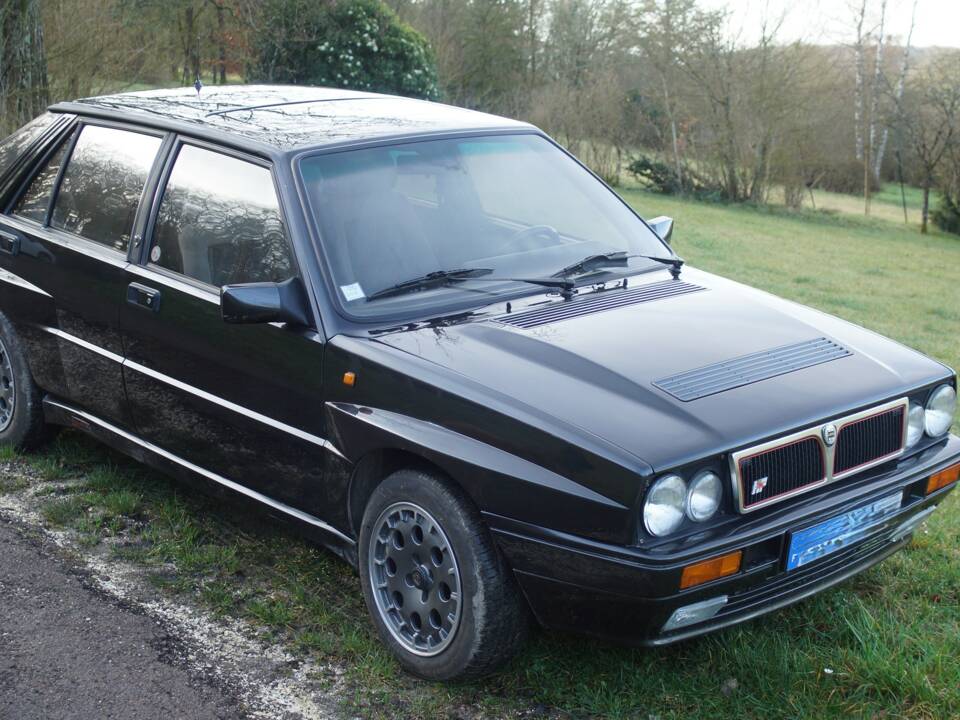 Bild 12/105 von Lancia Delta HF Integrale 16V (1990)