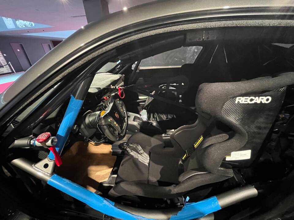 Bild 3/4 von Porsche 935 Moby Dick (2019)