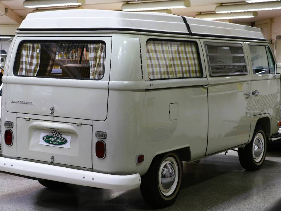 Afbeelding 7/15 van Volkswagen T2a Westfalia (1969)