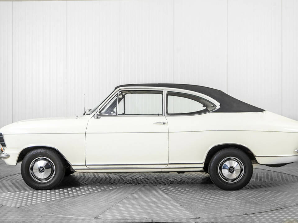 Image 9/50 of Opel Olympia 1700 S (1968)