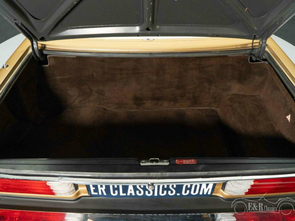 Bild 18/19 von Mercedes-Benz 560 SL (1988)