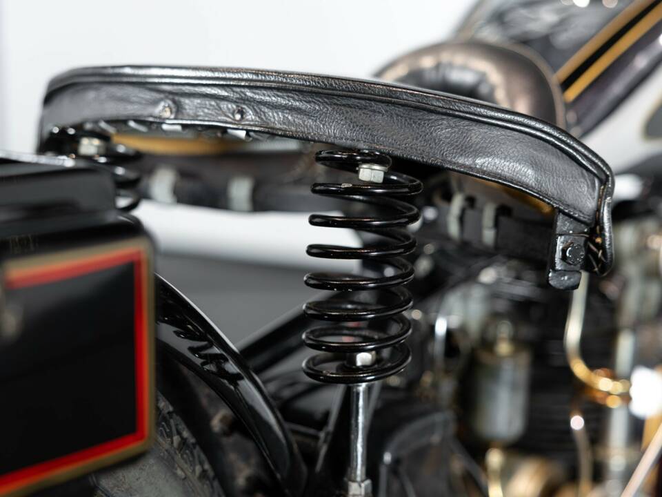 Image 19/50 of Bianchi Stelvio 250 (1948)