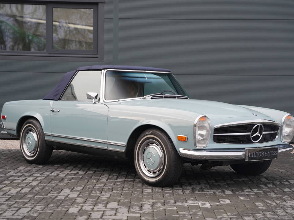 Immagine 12/50 di Mercedes-Benz 280 SL (1968)