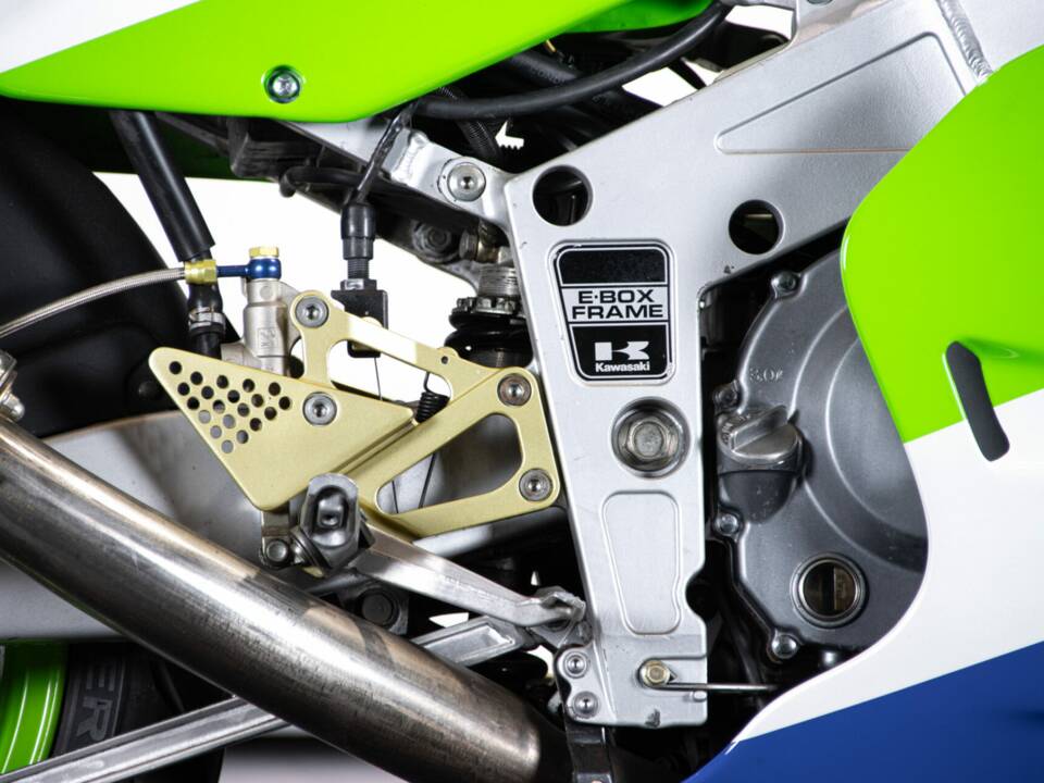 Image 50/50 of Kawasaki ZX-R 400 (1990)