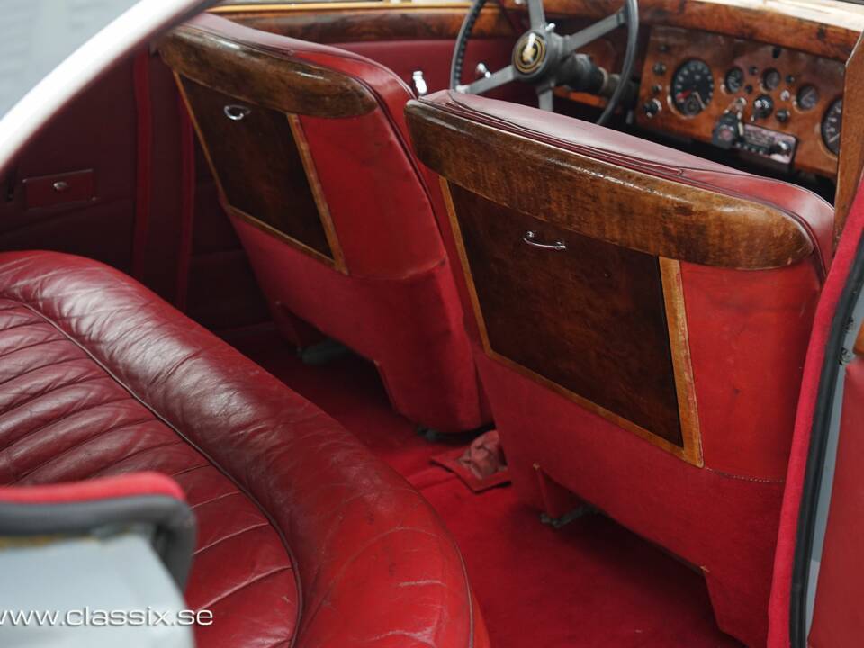 Image 21/25 of Jaguar Mk VIII (1958)