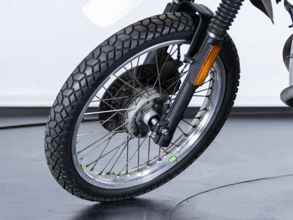 Image 43/50 de BMW DUMMY (1985)