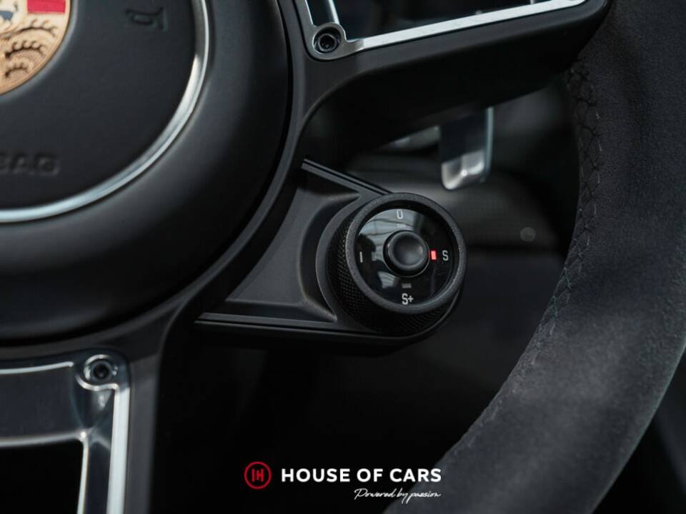 Bild 22/25 von Porsche 911 Carrera GTS (2017)