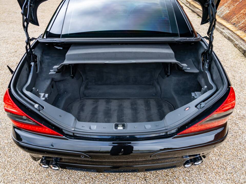 Image 43/47 of Mercedes-Benz SL 600 (2004)