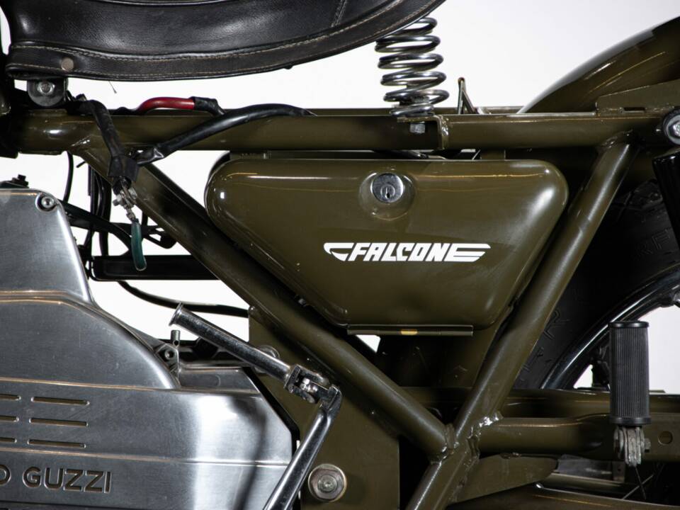 Bild 19/50 von Moto Guzzi Nuovo Falcone Militare (1973)
