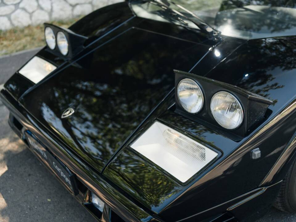Imagen 25/51 de Lamborghini Countach 25th Anniversary (1990)