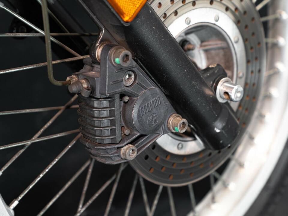 Image 10/34 of BMW DUMMY (1987)