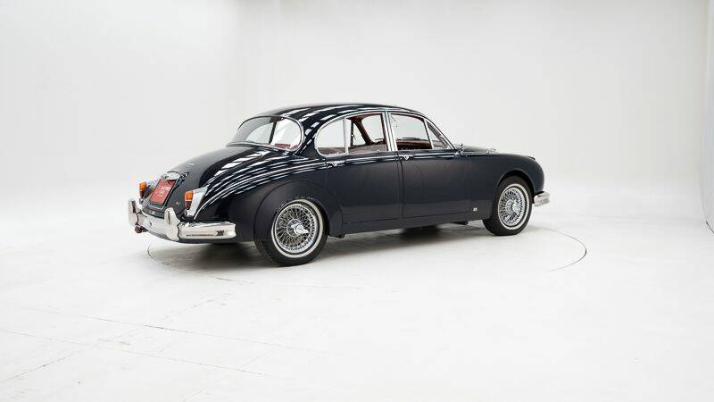 Image 2/15 de Jaguar Mk II 3.8 (1961)
