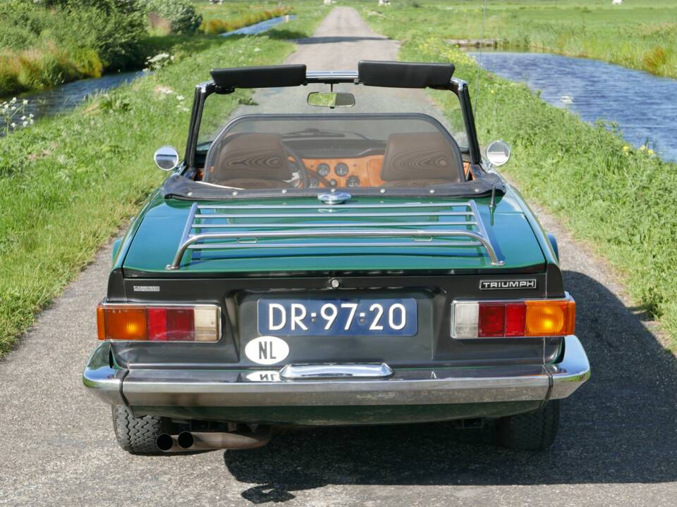 Afbeelding 17/50 van Triumph TR 6 (1971)