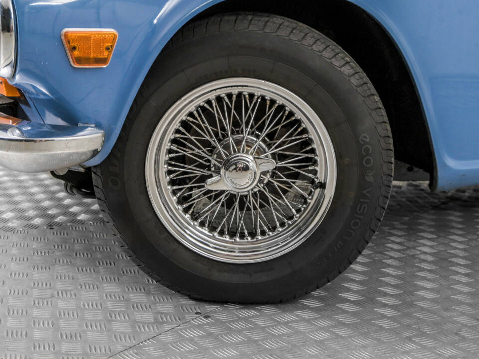 Immagine 4/50 di Triumph TR 6 (1973)