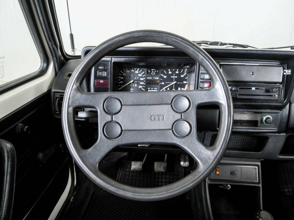 Bild 7/50 von Volkswagen Golf I GTI 1.8 (1983)