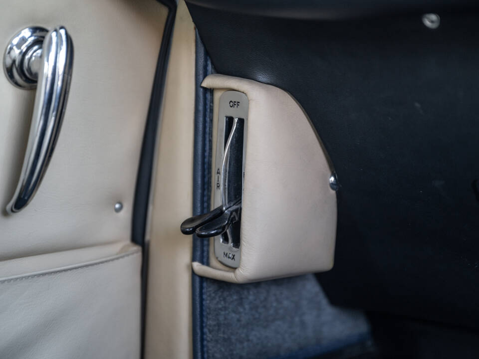 Bild 39/56 von Aston Martin DB 4 (1958)