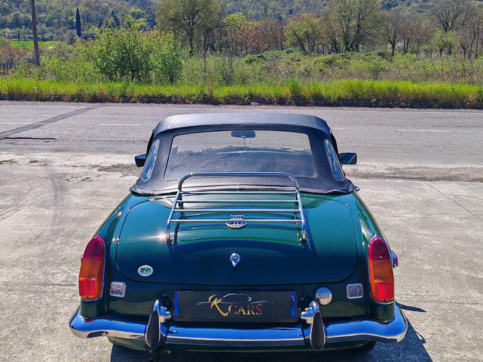 Immagine 6/37 di MG MGB (1972)