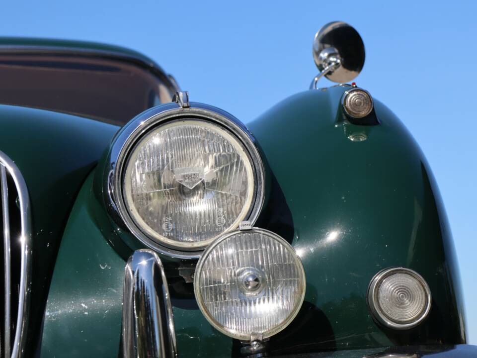 Image 25/50 of Jaguar XK 150 FHC (1959)