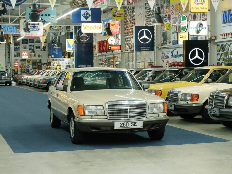 Bild 5/50 von Mercedes-Benz 280 SE (1984)
