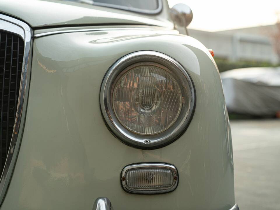 Image 13/50 of Lancia Appia C10 (1957)