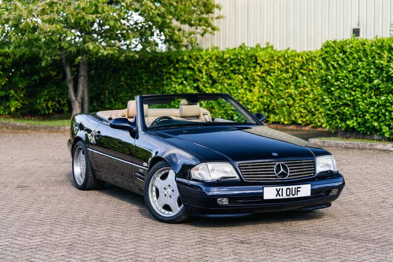 Image 49/50 of Mercedes-Benz SL 600 (2000)