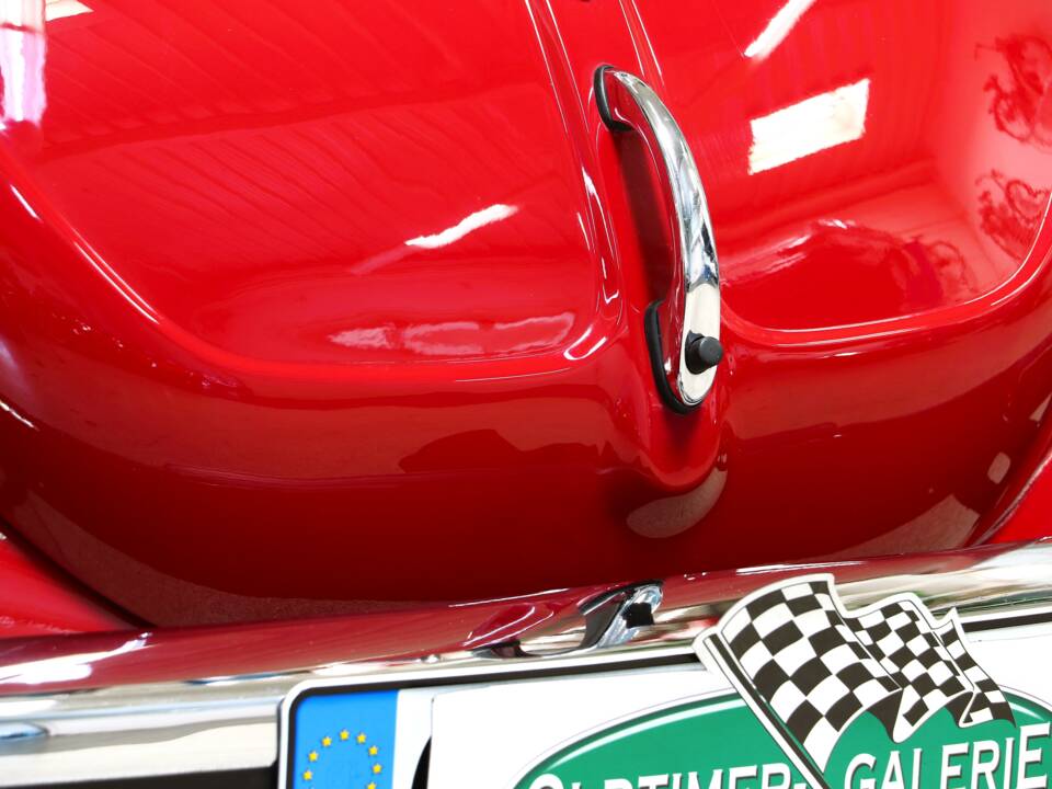 Immagine 8/34 di Volkswagen Beetle 1303 LS (1978)