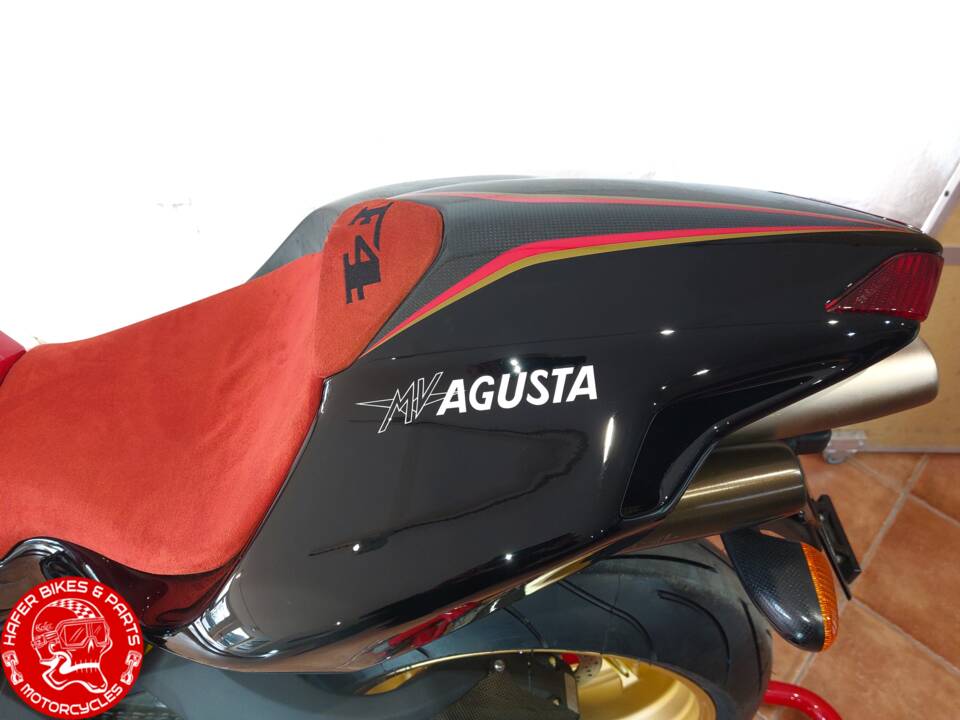 Immagine 41/50 di MV Agusta DUMMY (2004)