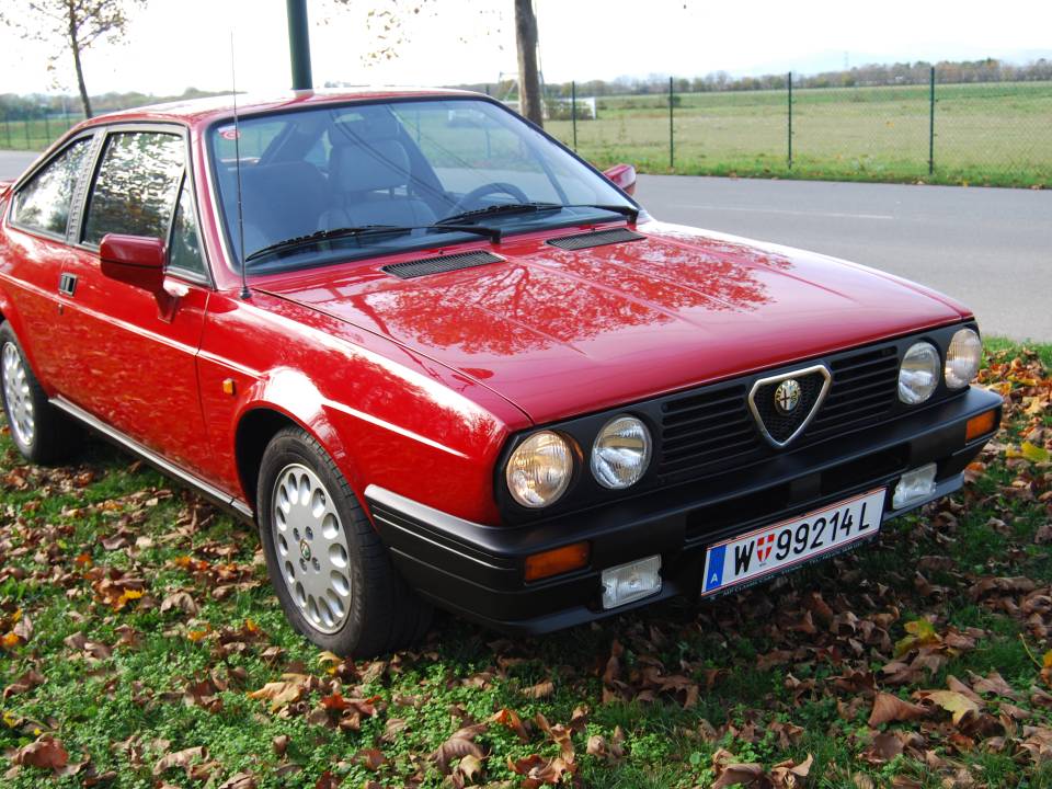 Bild 23/23 von Alfa Romeo Sprint 1.7 QV ie (1988)