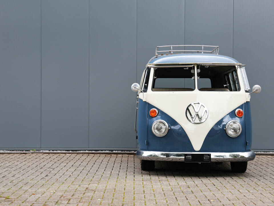 Image 25/60 of Volkswagen T1 Kombi (1964)