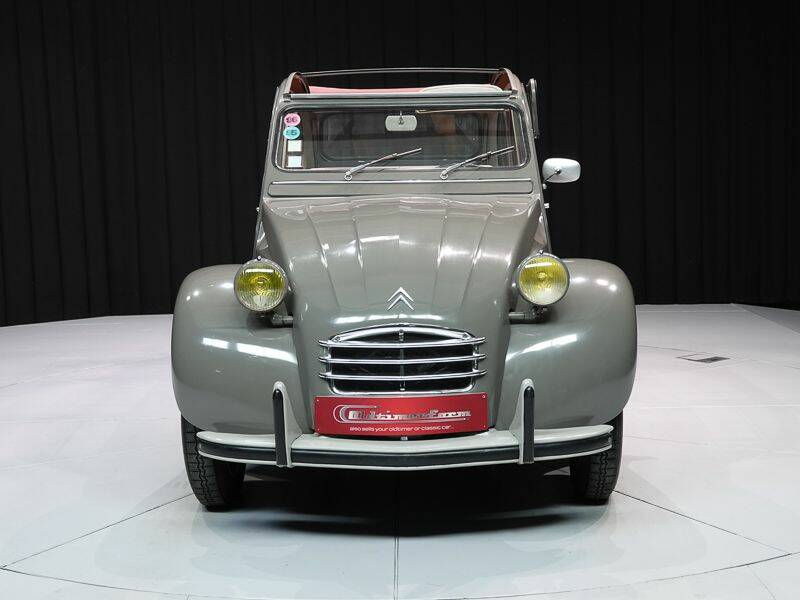Image 9/15 de Citroën 2 CV  AZ (1966)