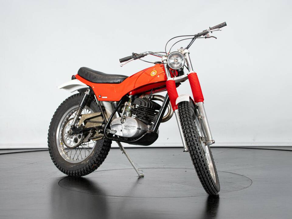 Immagine 4/50 di Montesa Cota 247 (1976)