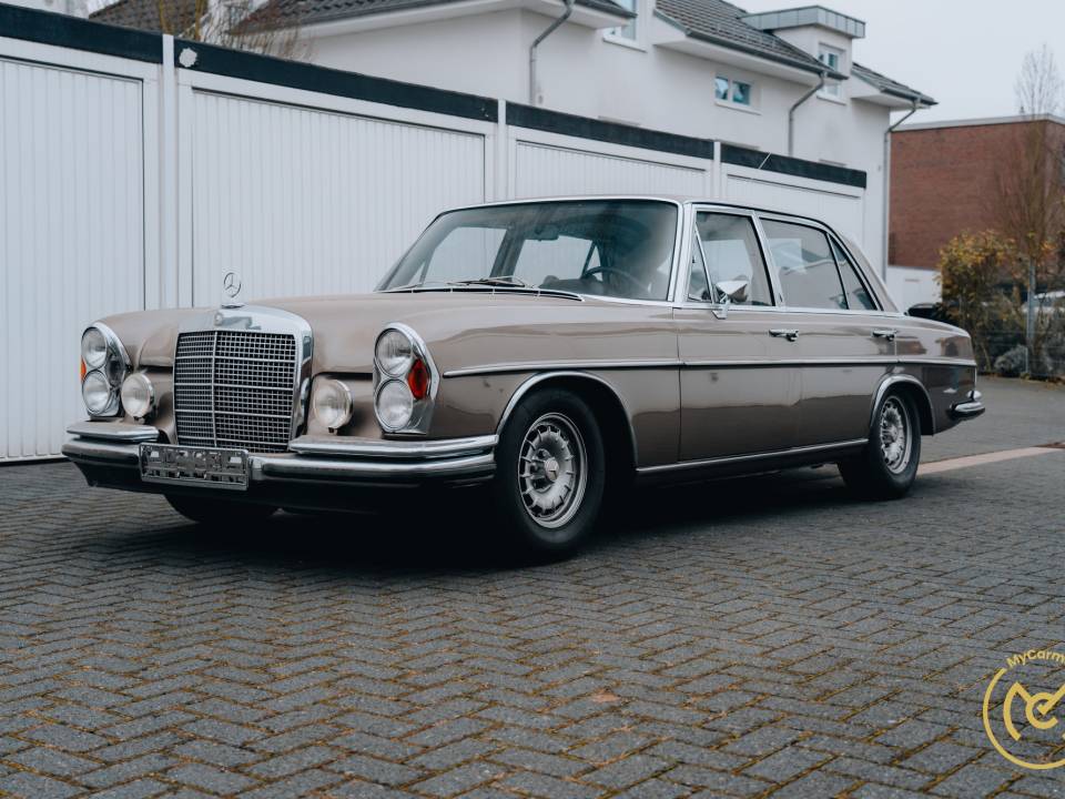 Image 3/20 of Mercedes-Benz 300 SEL 6.3 AMG (1972)