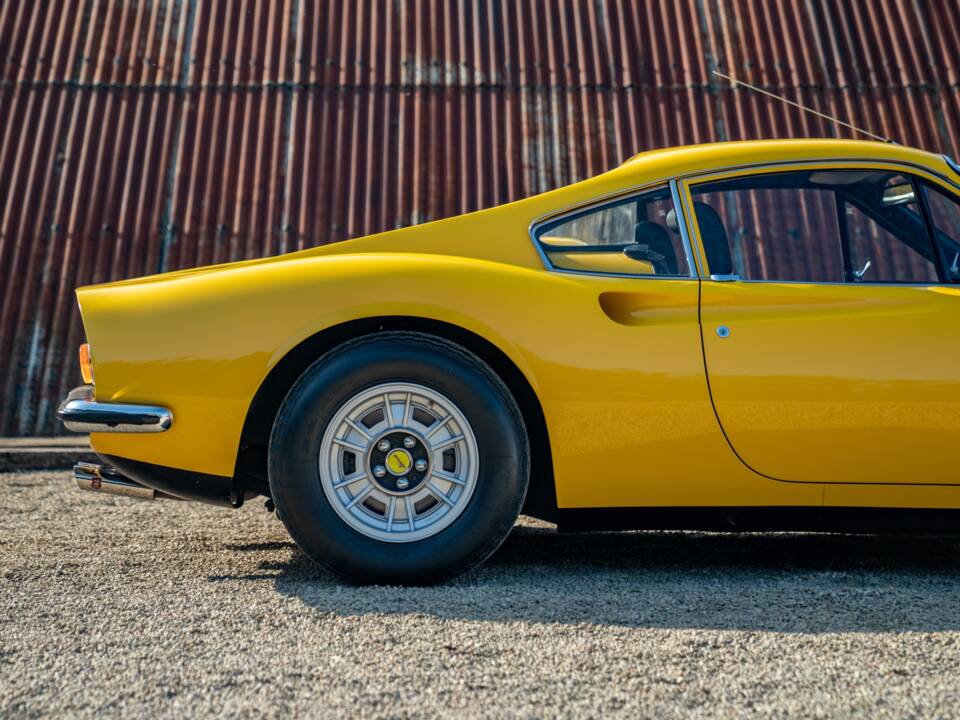 Bild 10/45 von Ferrari Dino 246 GT (1972)