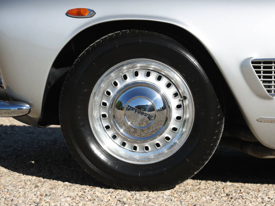 Bild 37/50 von Maserati 3500 GT Touring (1961)