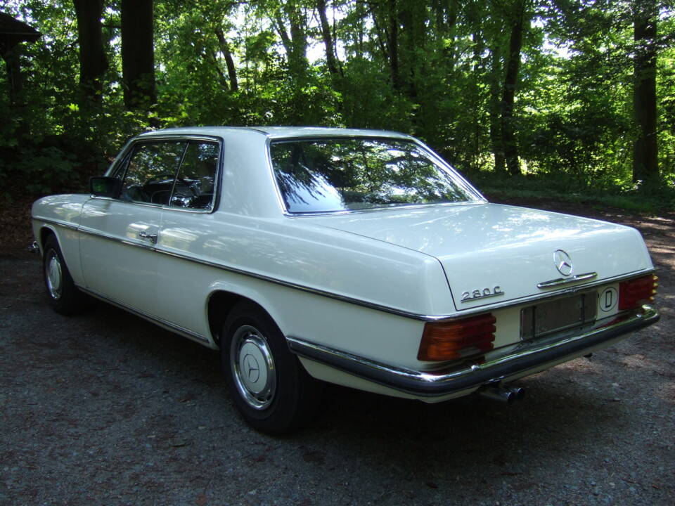 Image 22/58 of Mercedes-Benz 280 C (1973)