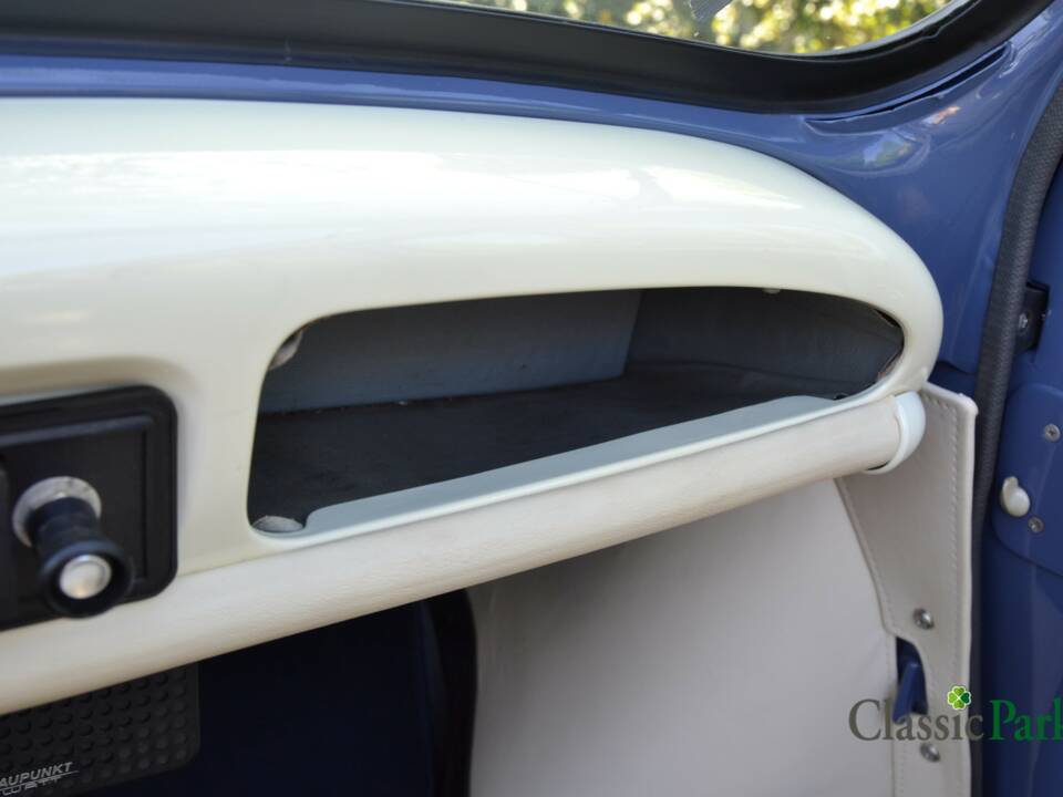 Imagen 48/50 de Renault 4 CV Décapotable (1954)