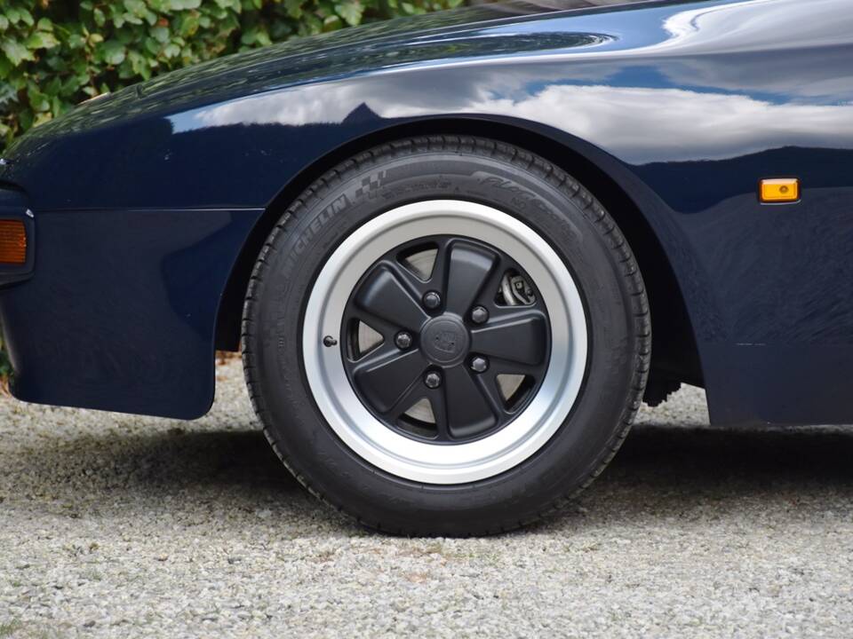 Immagine 19/40 di Porsche 944 (1985)