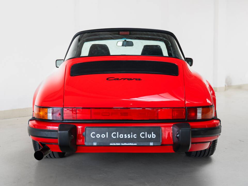 Image 6/31 of Porsche 911 Carrera 3.2 (1988)