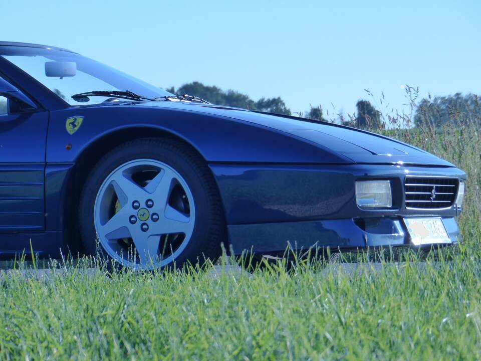 Immagine 8/37 di Ferrari 348 GTS (1994)