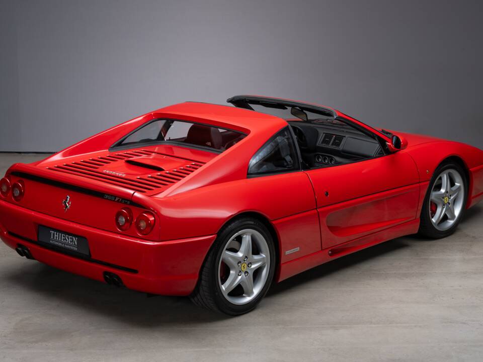 Image 13/37 of Ferrari F 355 F1 GTS (1997)