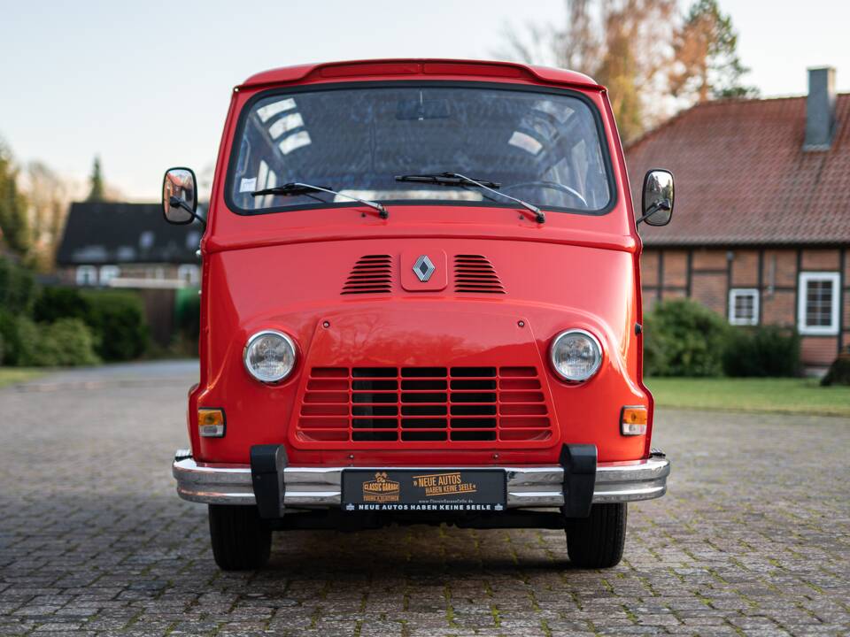 Image 7/52 of Renault Estafette (1977)
