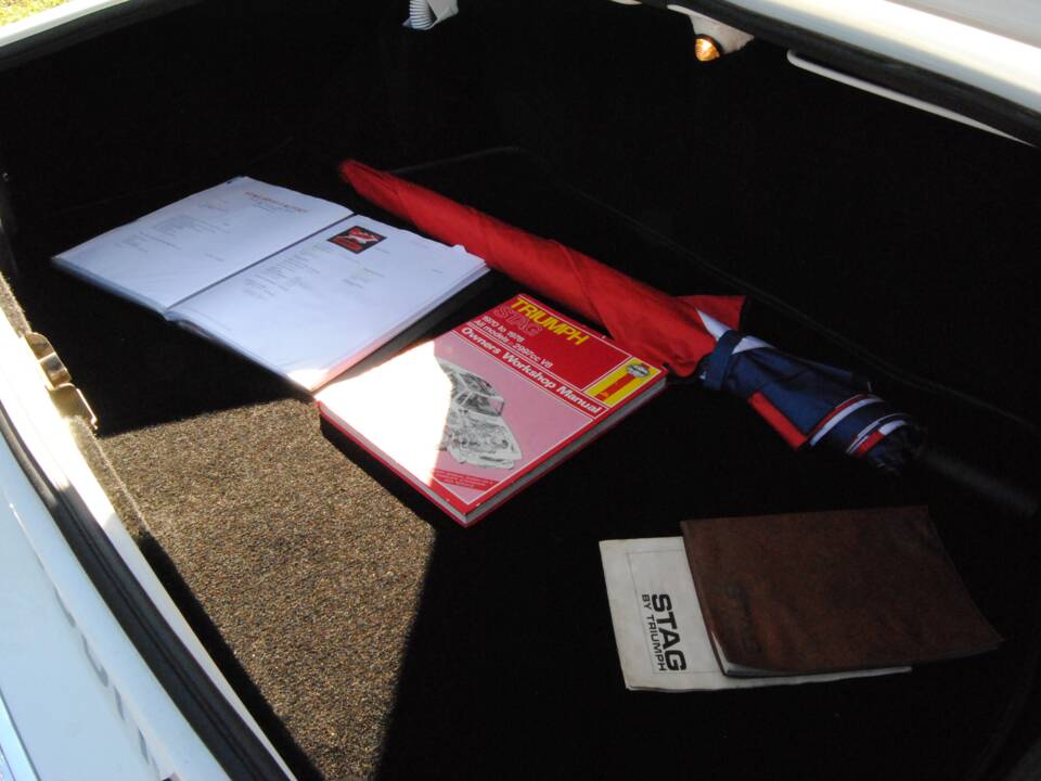 Image 20/39 of Triumph Stag (1971)