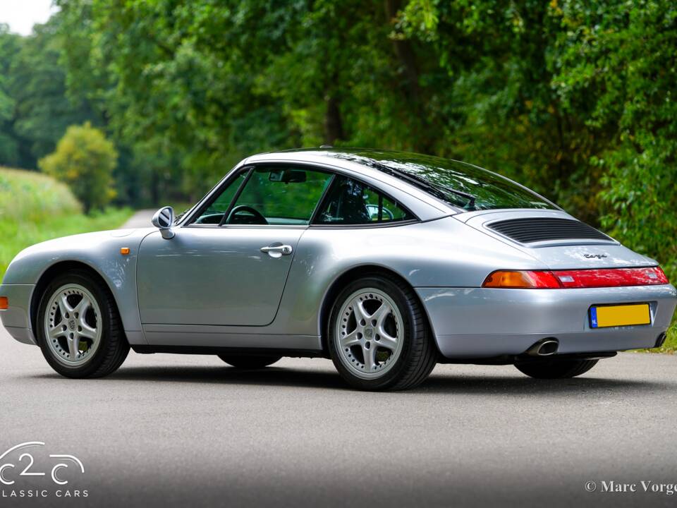 Image 53/63 of Porsche 911 Carrera (1996)