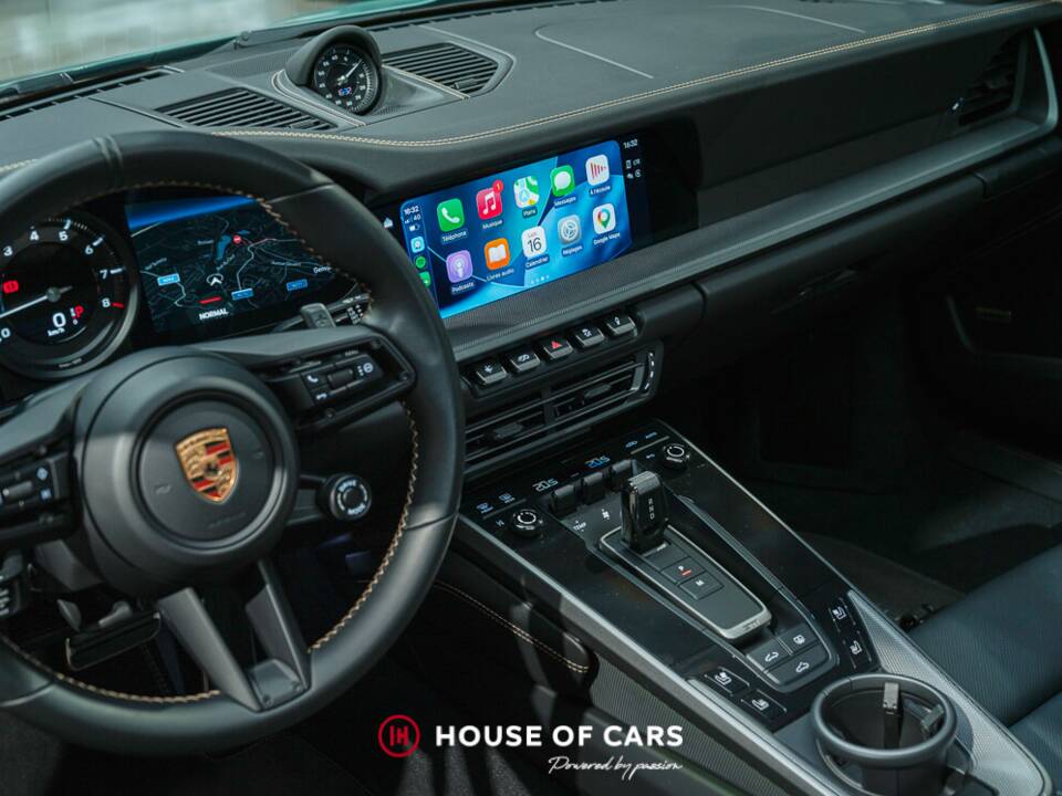 Image 19/24 of Porsche 911 Carrera 4S (2023)